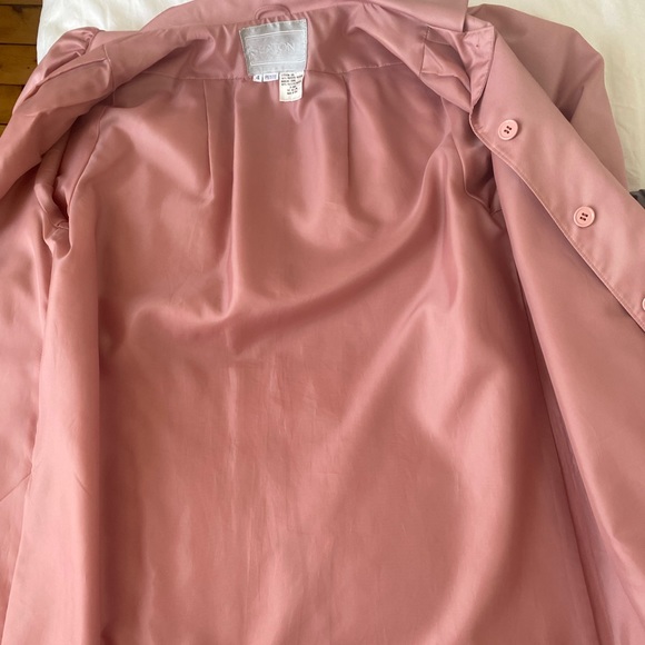 Vintage Eatons puff sleeved pink trench coat - Picture 8 of 8